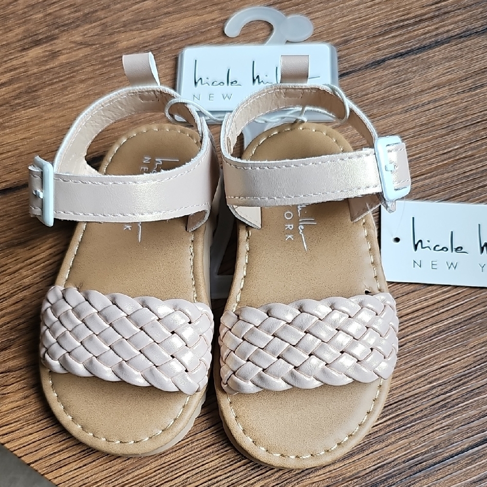 Nicole Miller Cream Sandals with Woven Design